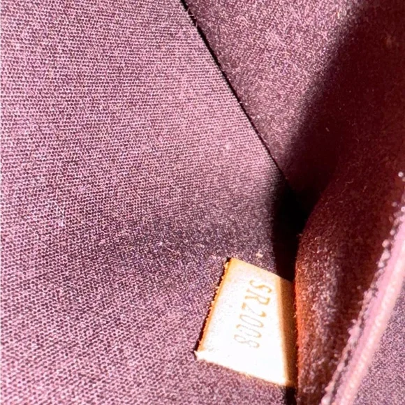 Louis Vuitton Roxbury Drive Burgundy and Tan Women's Purse - Picture 4 of 7